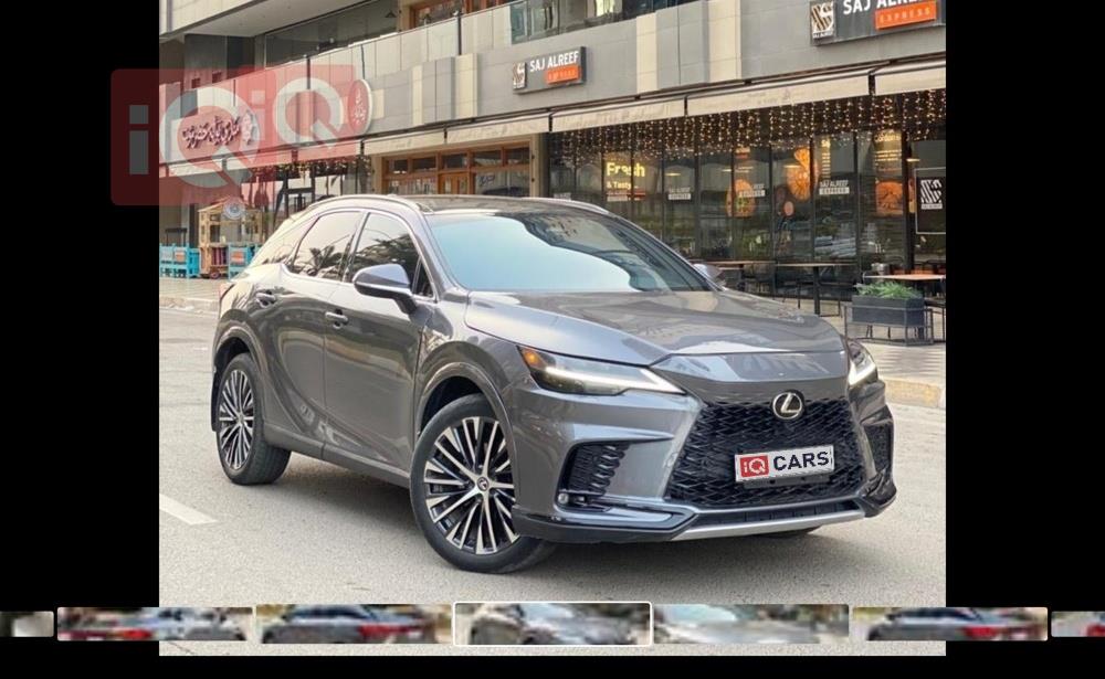 Lexus RX